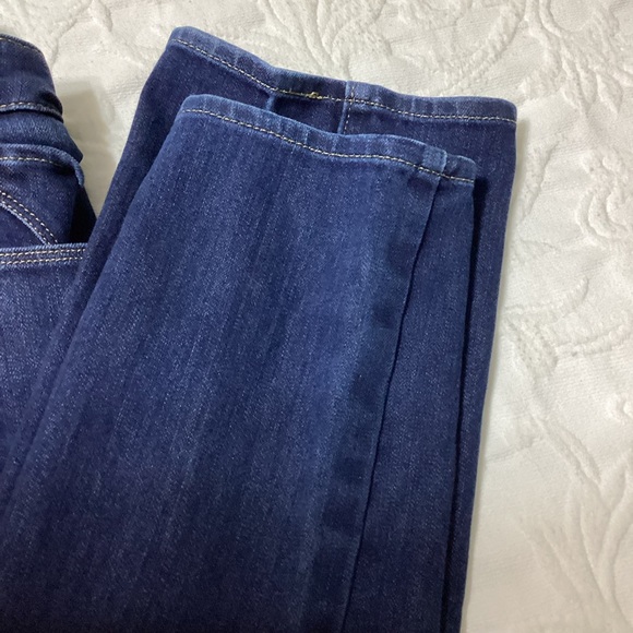 Levi’s Ladies Jeans - Picture 2 of 11